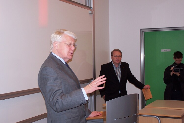 forsetinnn í heimsókn - okt 023