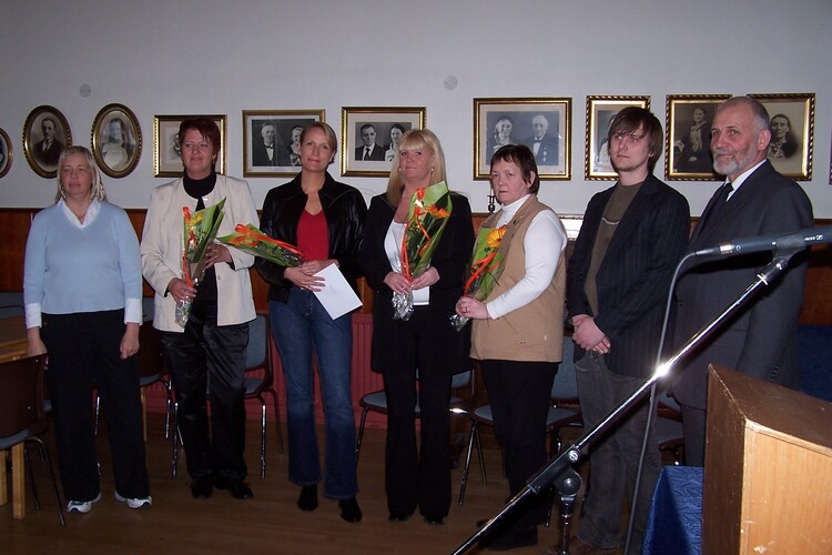 ljósmyndir - aprí 100