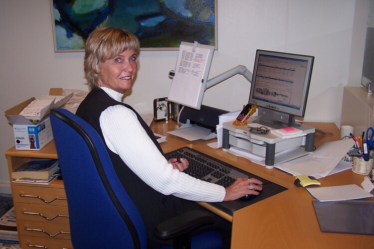 atthagaspilið - folk að vinna 018