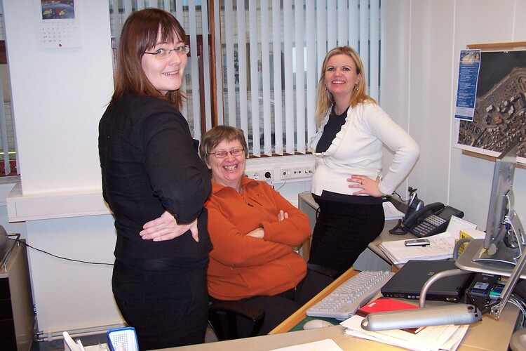 atthagaspilið - folk að vinna 020