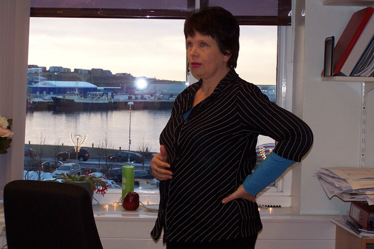 atthagaspilið - folk að vinna 051