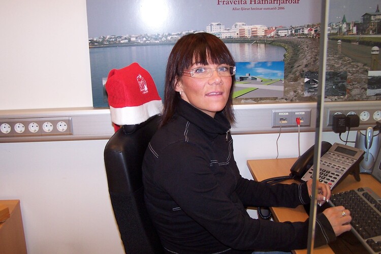 atthagaspilið - folk að vinna 073