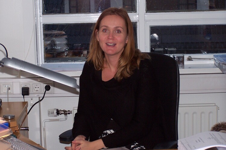 atthagaspilið - folk að vinna 077