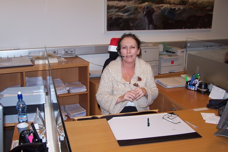 atthagaspilið - folk að vinna 078