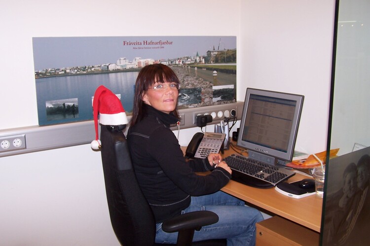 atthagaspilið - folk að vinna 080