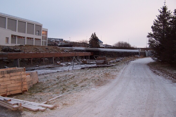 atthagaspilið - folk að vinna 083