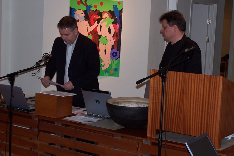 febrúar - mars 005