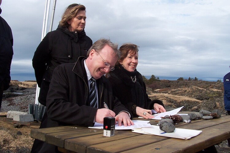 Hleinar - undirskrift 025