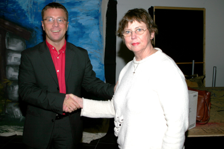 Asl.skoli afh. Maedrast.nefnd pening klippt