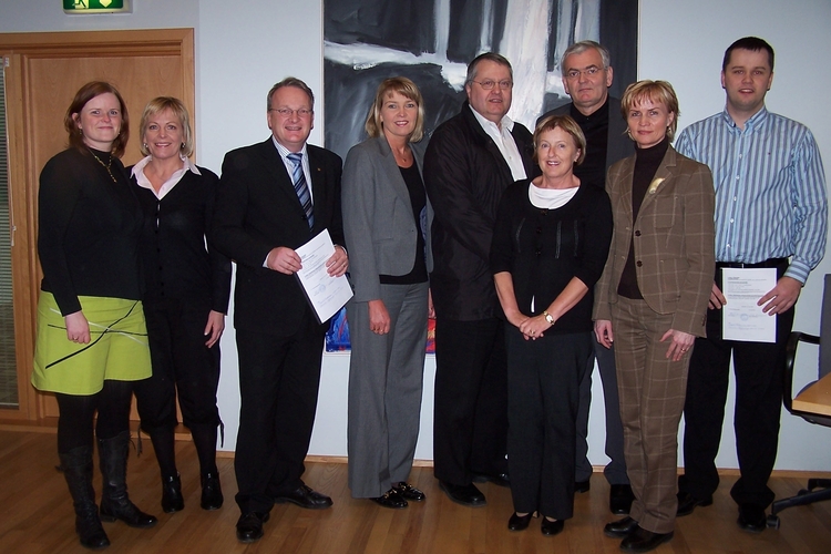 Heilsuleikskóli-undirskrift 009