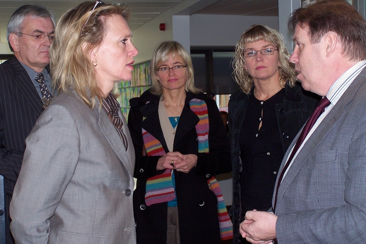 menntamálaraðherra 006