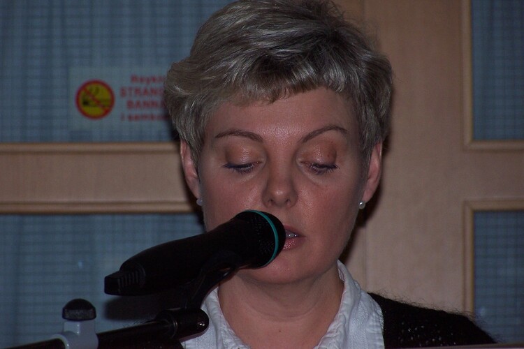 febrúar - mars 044