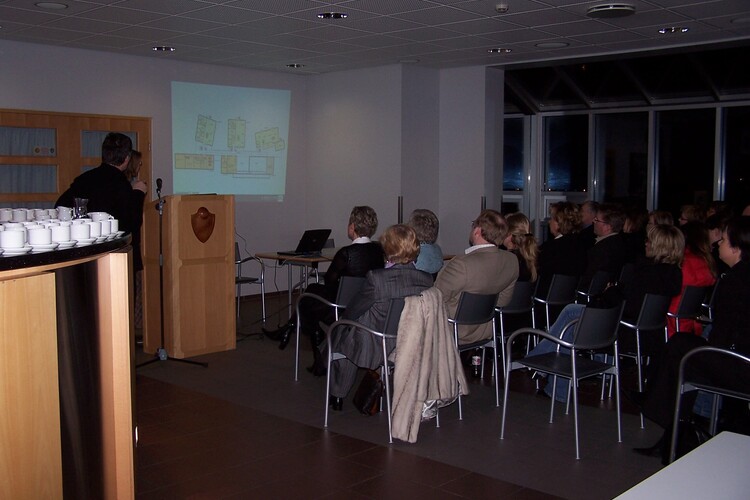 febrúar - mars 046