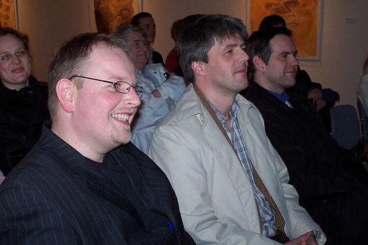 febrúar - mars 014