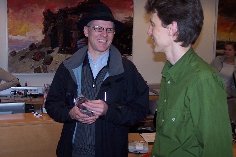 febrúar - mars 019