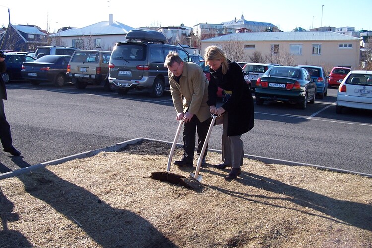 febrúar - mars 032