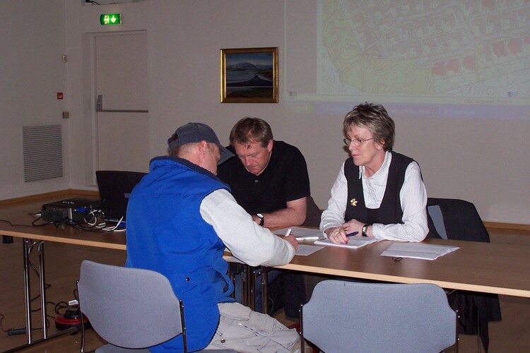 febrúar - mars 081