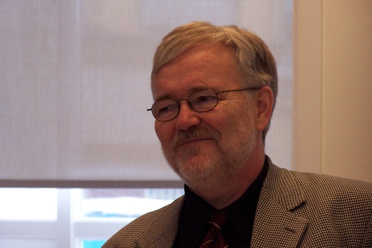 febrúar - mars 093