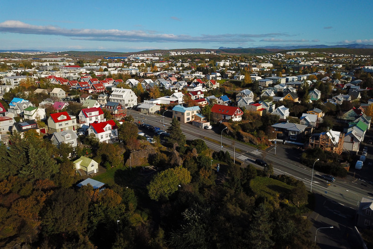 hafnarfjordur_hellisgerdi_1