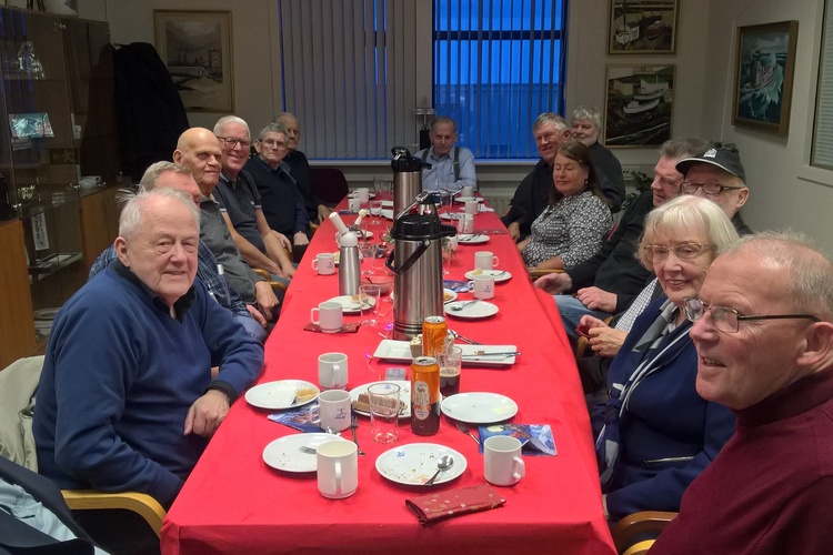 HeimsoknEldriStarfsmenn