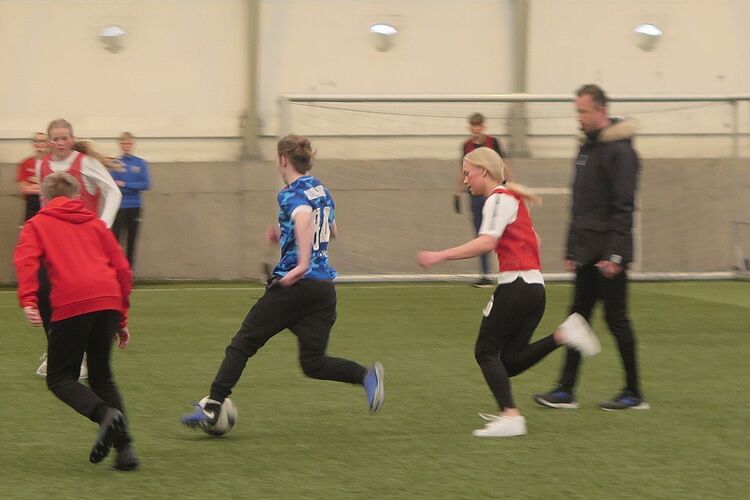 Keppni í fótbolta