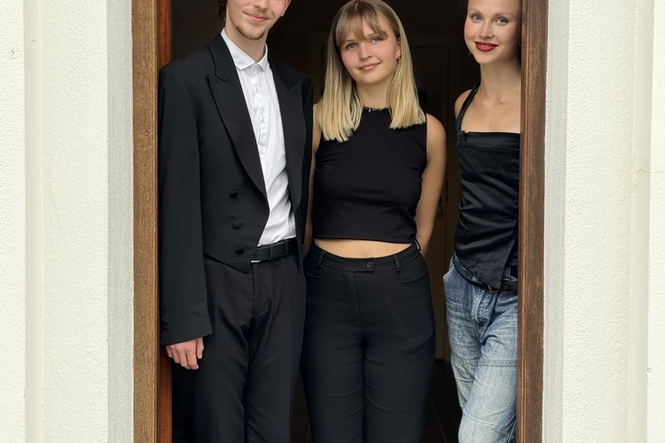 Þríradda - Benedikt Gylfason, Hanna Hulda Hafþórsdóttir og Íris Ásmundardóttir