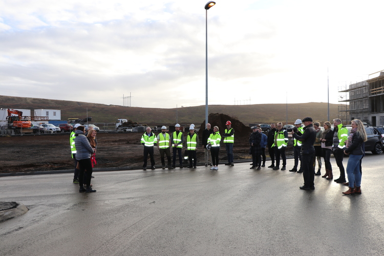 Mynd2HopurinnAsvallabraut