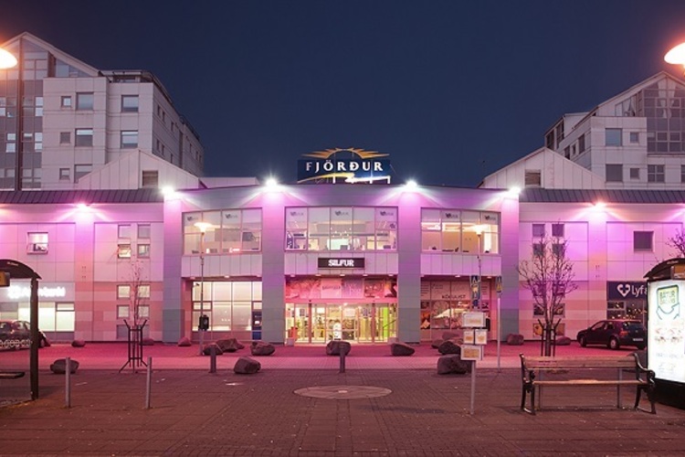 fjordur_bleikur_forsidan